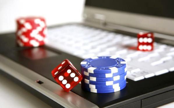 laptop-gambling